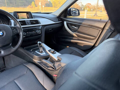 2017 BMW 3 Series 320i