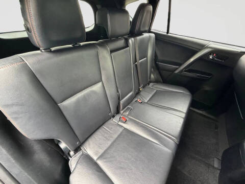 2018 Toyota RAV4 SE