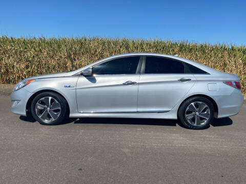 2013 Hyundai Sonata Hybrid for sale at M AND S CAR SALES LLC in Independence OR