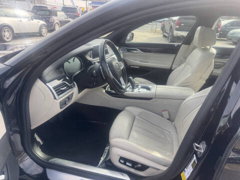 2017 BMW 7 Series 750i