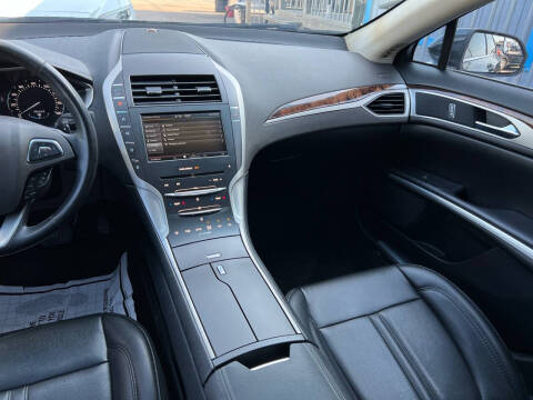 2016 Lincoln MKZ