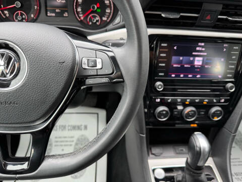 2022 Volkswagen Passat SE