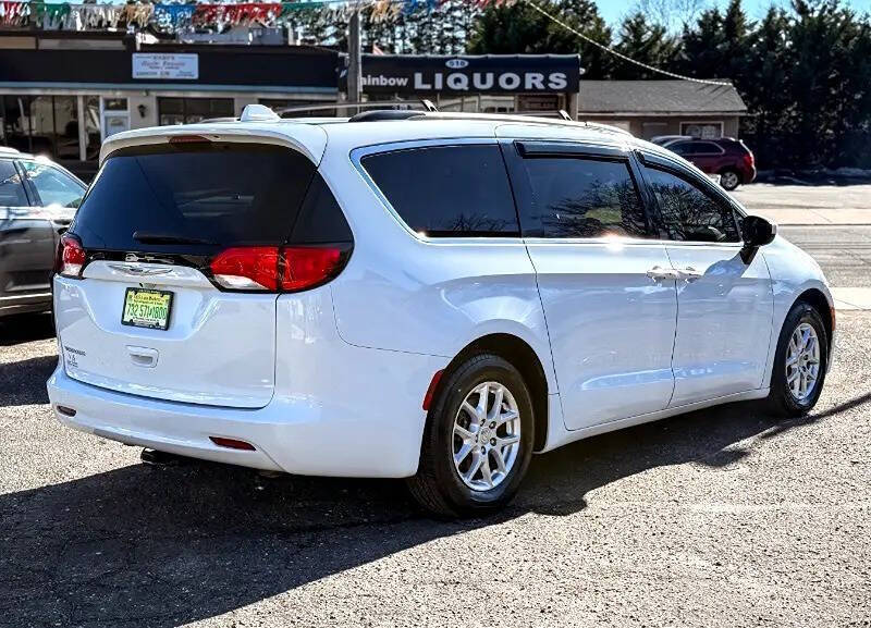 2020 Chrysler Voyager LXi