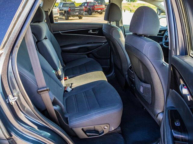 2020 Kia Sorento S V6