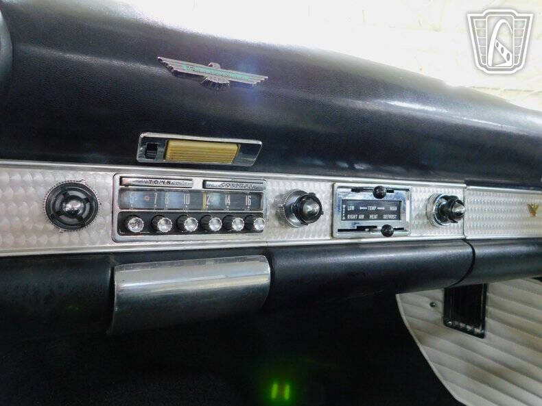 1956 Ford Thunderbird