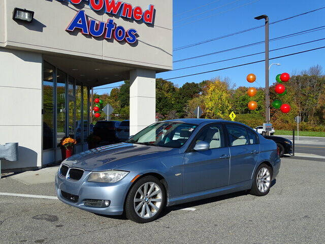 2010 BMW 3 Series for sale at KING RICHARDS AUTO CENTER in East Providence RI
