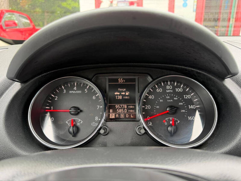 2011 Nissan Rogue SV