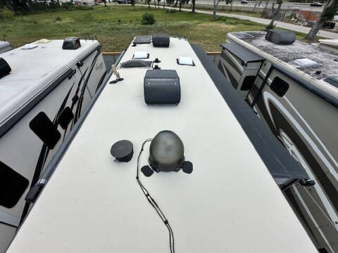 2020 Winnebago Vista