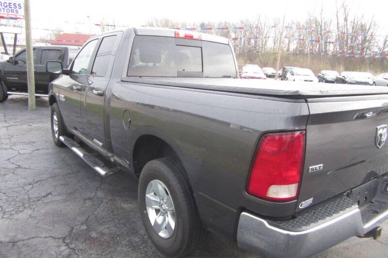 2017 RAM 1500 SLT