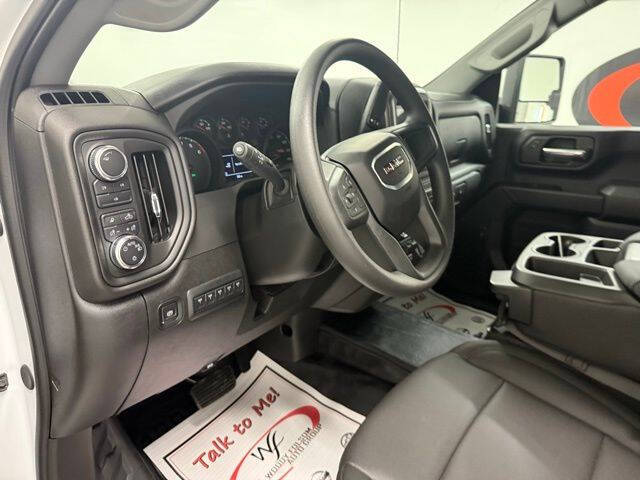 2025 GMC Sierra 3500HD