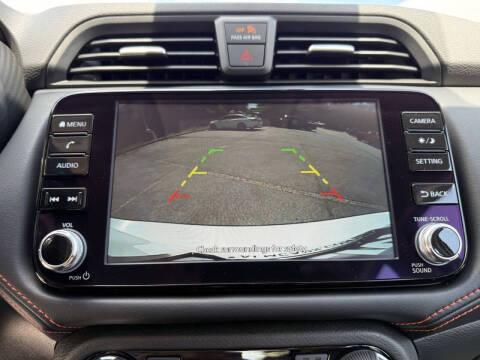 2025 Nissan Versa SR