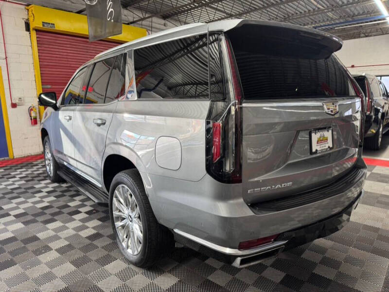 2023 Cadillac Escalade Premium Luxury