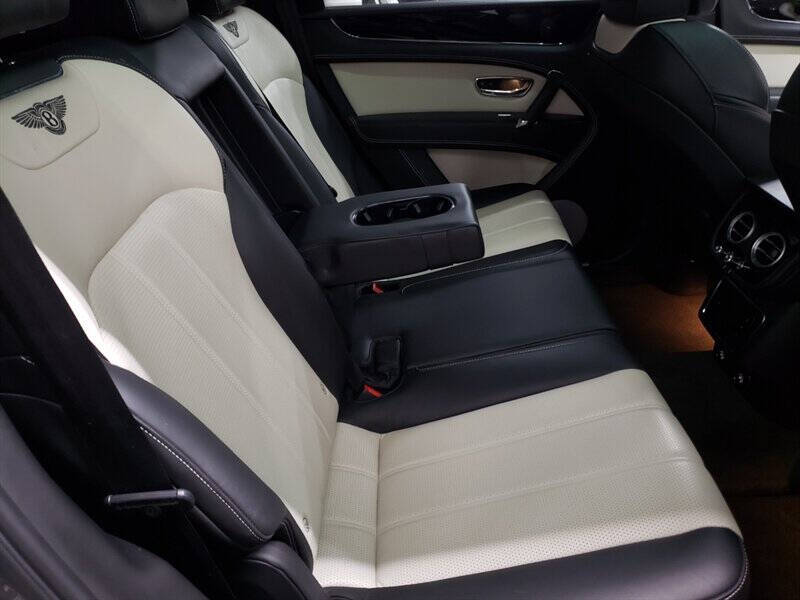 2018 Bentley Bentayga 7