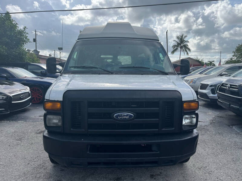 2008 Ford E-Series for sale at Molina Auto Sales in Hialeah FL