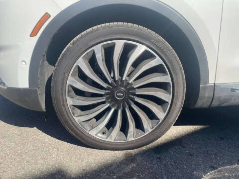 2022 Lincoln Nautilus Black Label