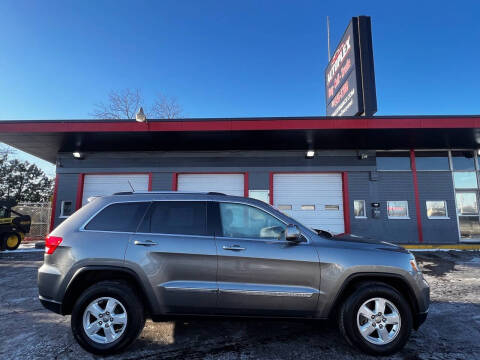 2013 Jeep Grand Cherokee for sale at AUTOPLEX OF MILWAUKEE in Milwaukee WI