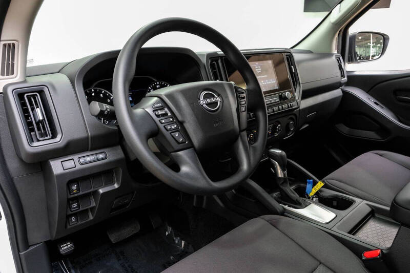 2025 Nissan Frontier S