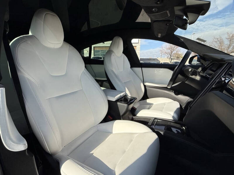 2020 Tesla Model S Long Range Plus