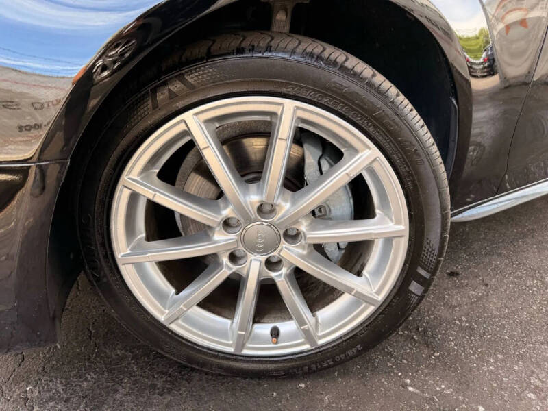 2016 Audi A4 2.0T quattro Premium