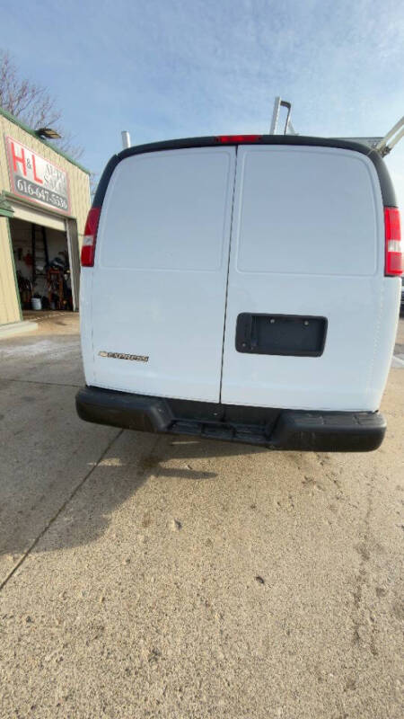 2017 Chevrolet Express 2500