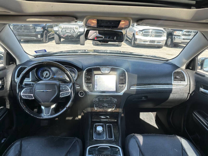 2017 Chrysler 300 C
