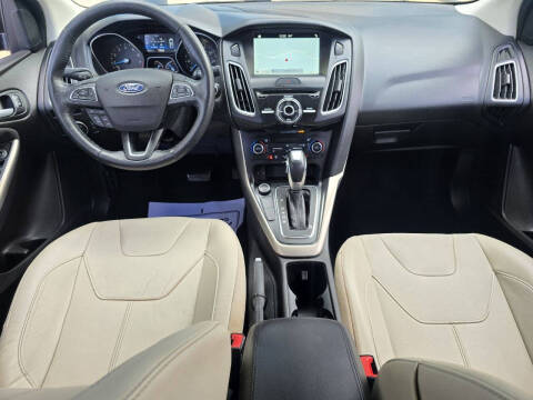 2017 Ford Focus Titanium