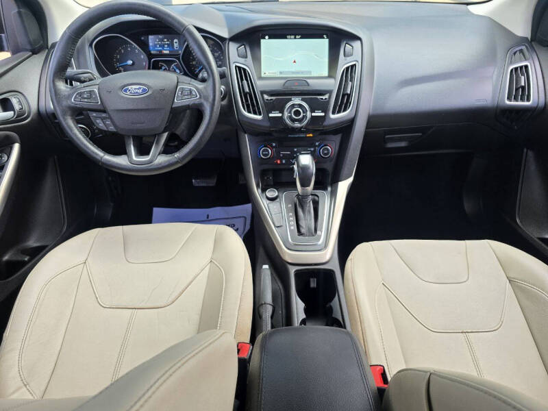 2017 Ford Focus Titanium