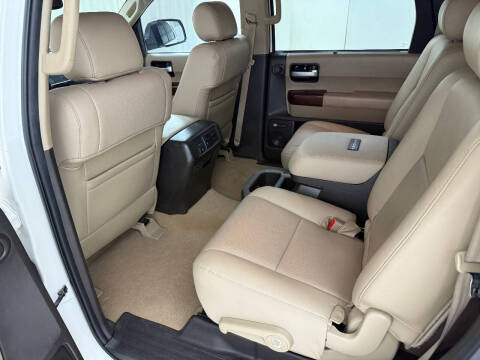 2011 Toyota Sequoia Platinum