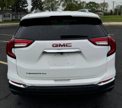 2023 GMC Terrain SLT