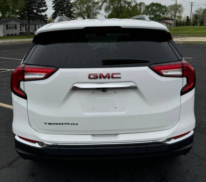 2023 GMC Terrain SLT