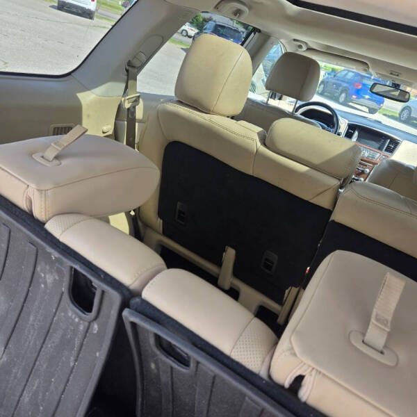 2017 Nissan Pathfinder Platinum