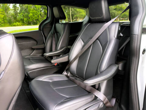 2024 Chrysler Pacifica Plug-In Hybrid