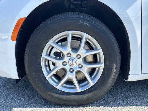 2026 Chrysler Voyager LX