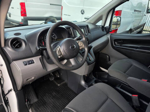 2017 Nissan NV200