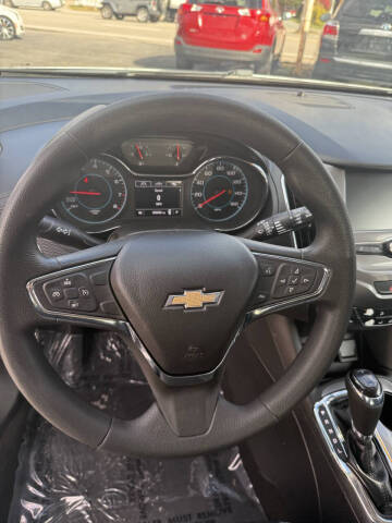 2017 Chevrolet Cruze LT Auto