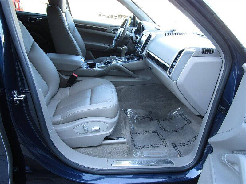 2012 Porsche Cayenne S