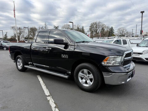 2017 RAM 1500 SLT