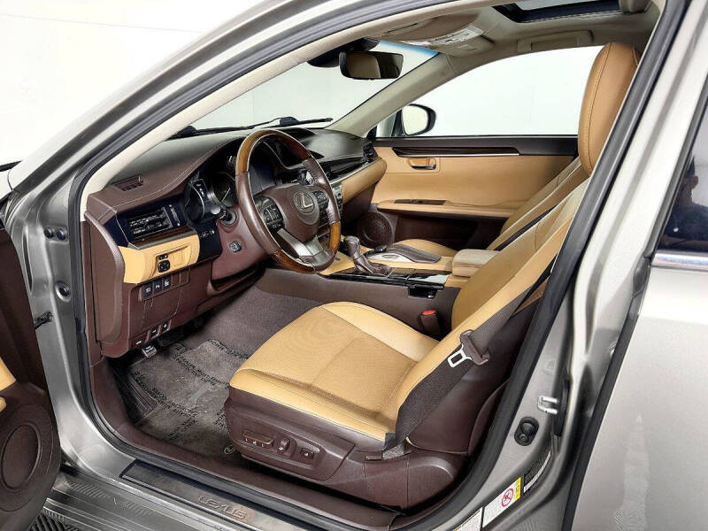 2016 Lexus ES 350