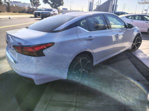 2023 Nissan Altima 2.5 SR