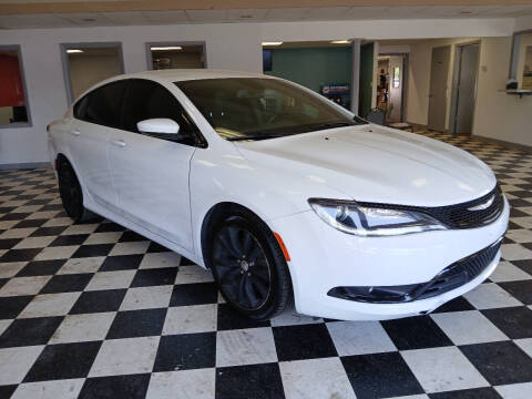 2016 Chrysler 200 S