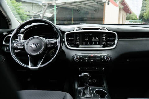 2017 Kia Sorento LX
