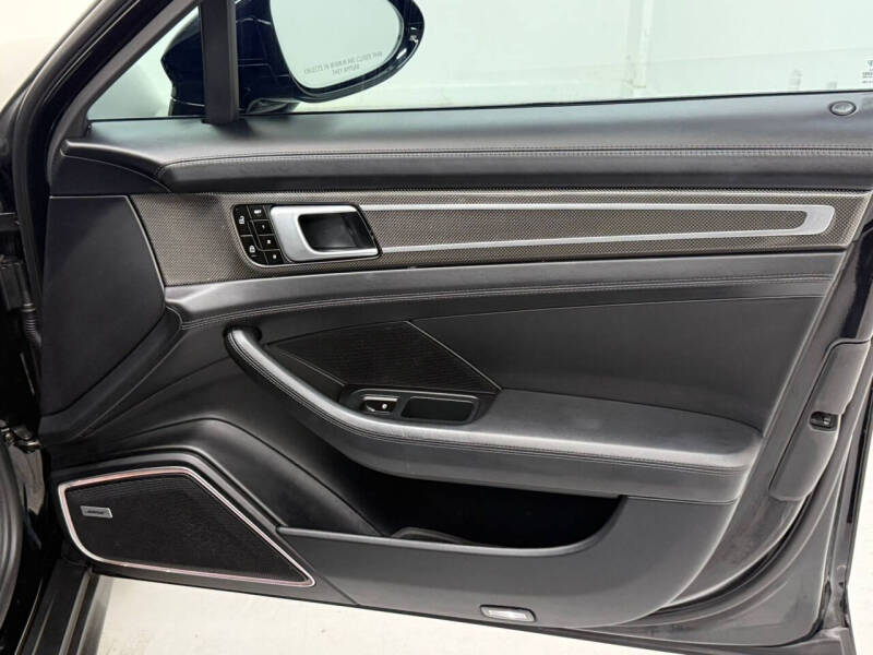 2019 Porsche Panamera Turbo