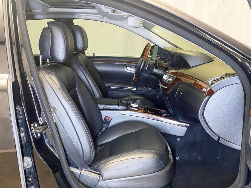 2011 Mercedes-Benz S-Class S 550 4MATIC