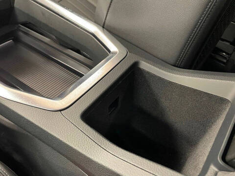 2022 Audi e-tron quattro Premium Plus