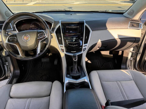 2016 Cadillac SRX Performance Collection