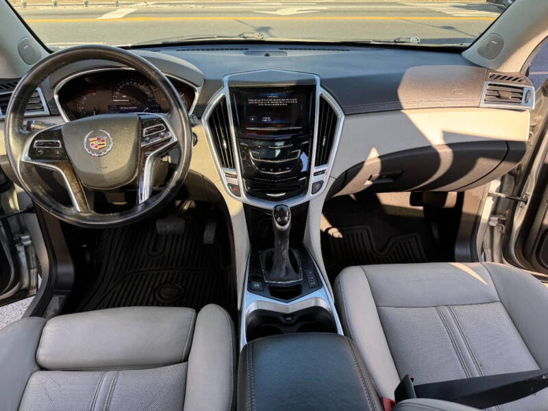 2016 Cadillac SRX Performance Collection