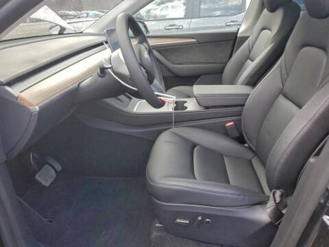 2025 Tesla Model Y Long Range