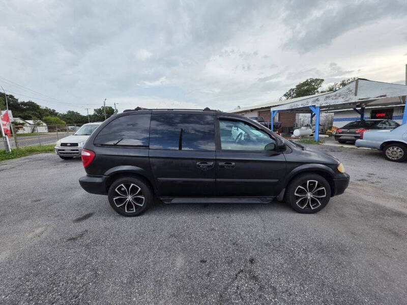 2005 Dodge Caravan SXT