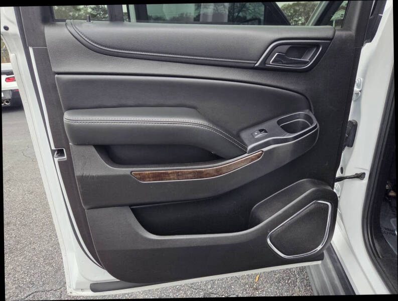 2017 Chevrolet Suburban LT