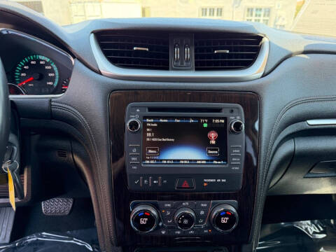 2017 Chevrolet Traverse LT